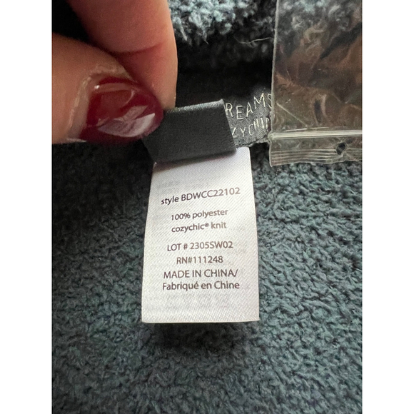 NWT Women's Barefoot Dreams Blanket Wrap One Size Smokey Blue - Picture 7 of 7